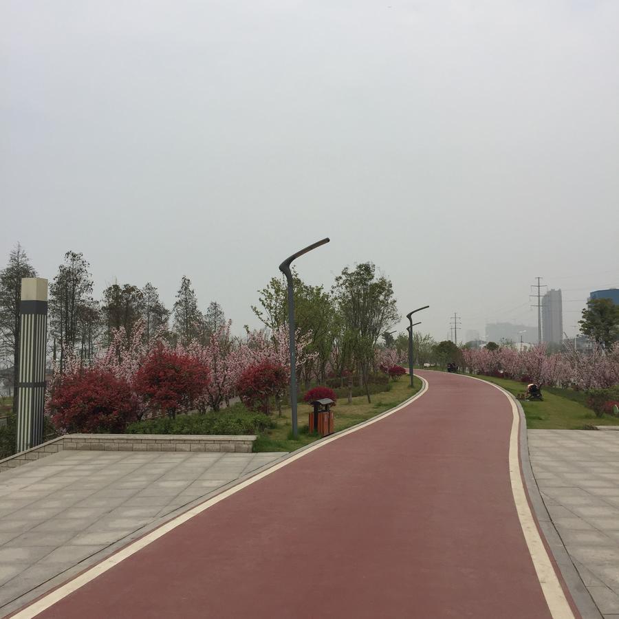 Metropolo, Wuhan, Wuchang Jiangtan Jiyuqiao Subway Station エクステリア 写真